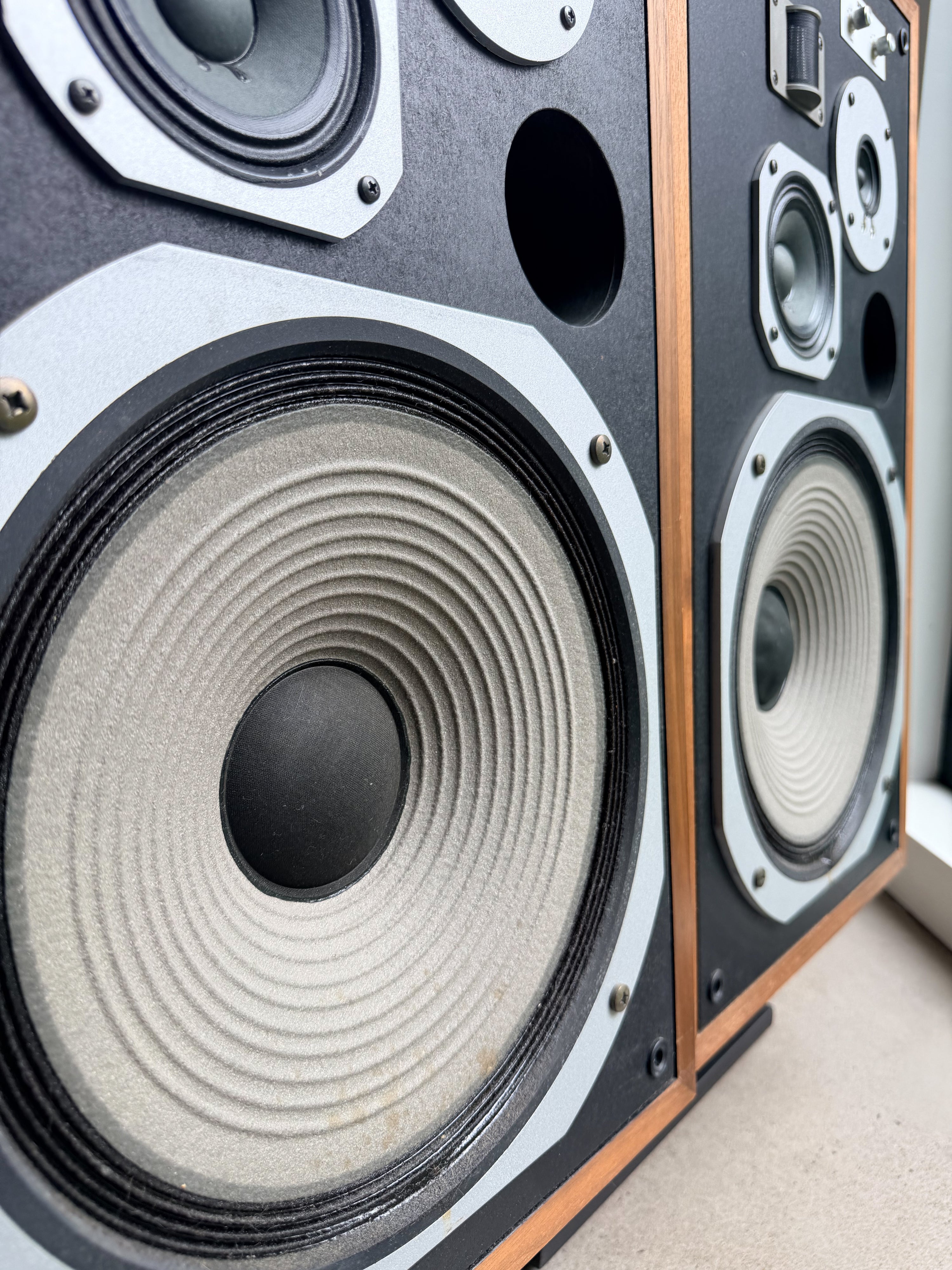Pioneer HPM-100 _Floorstanding speakers