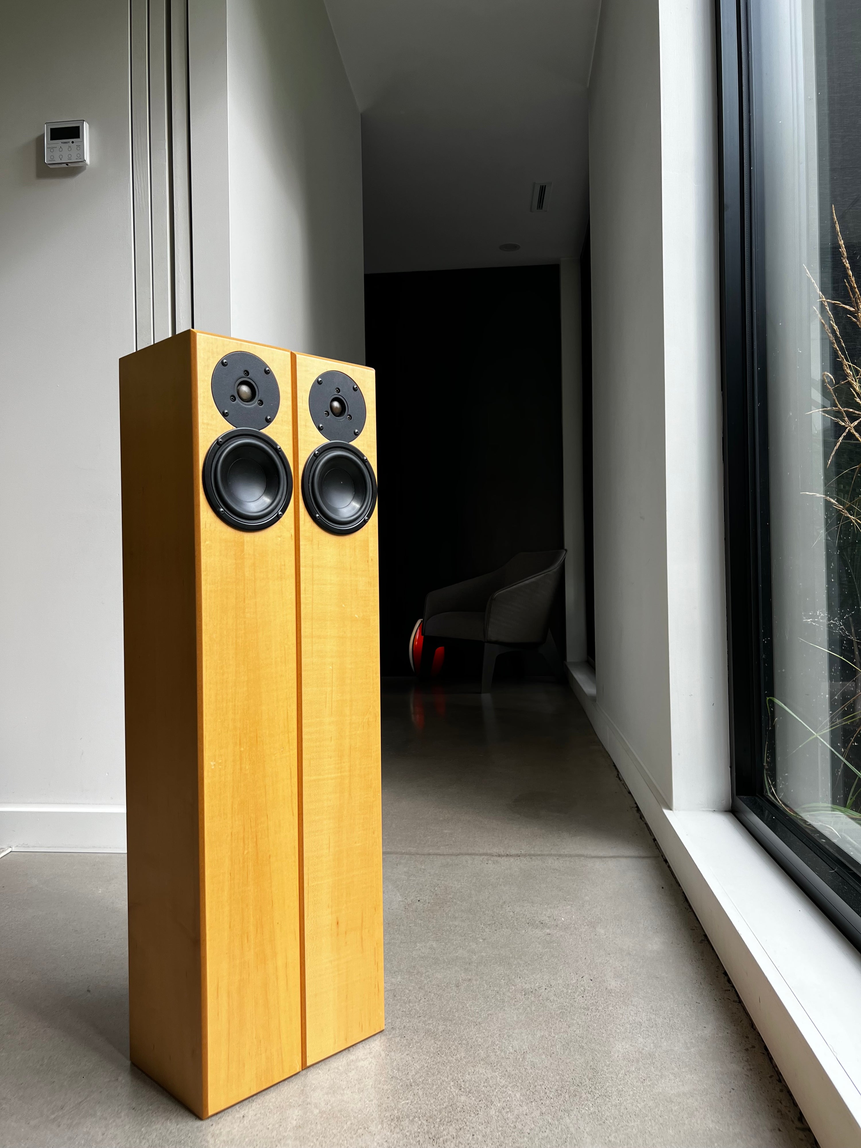 Totem Arro _ Haut-Parleurs de plancher