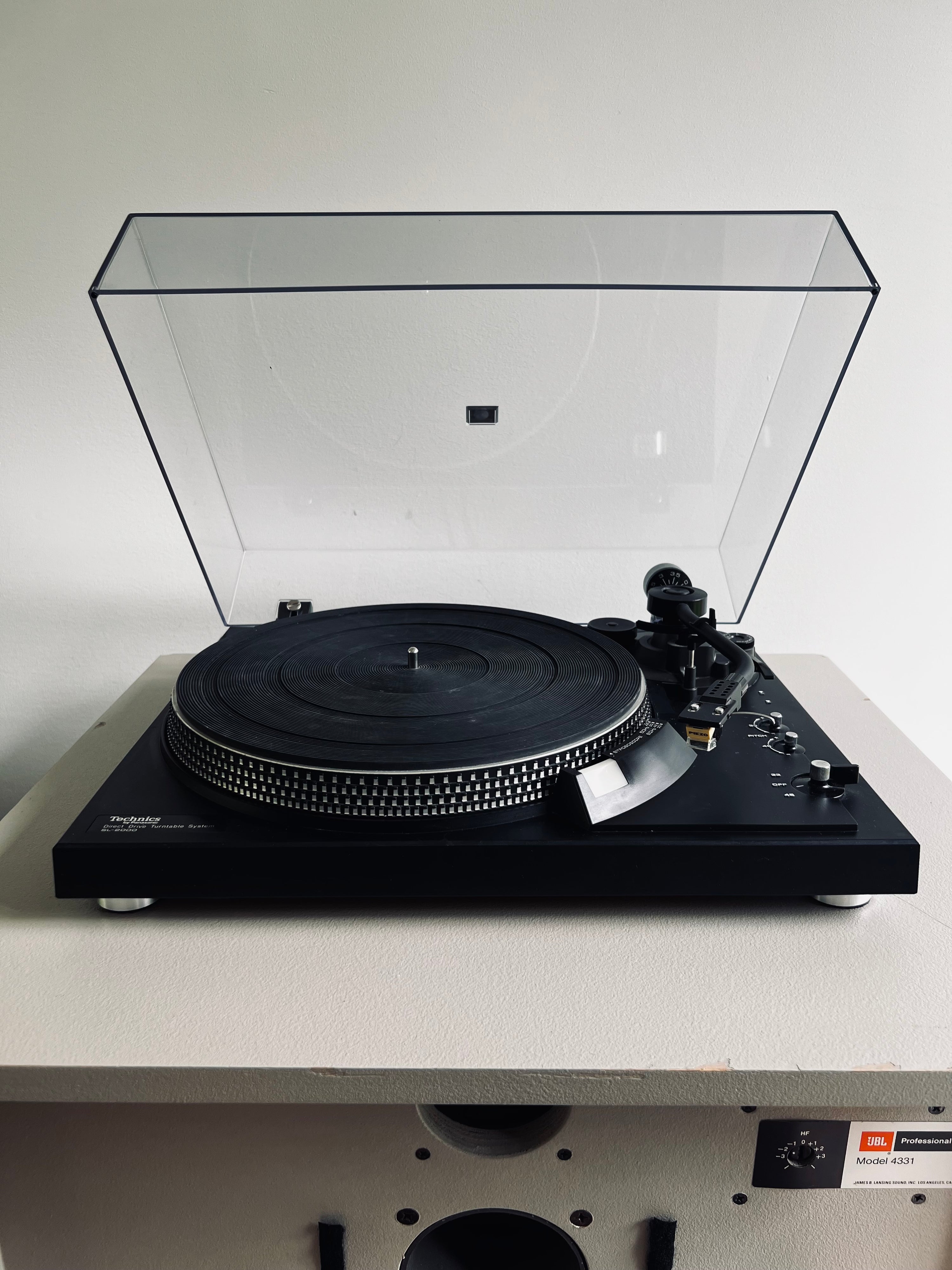 Technics SL-2000 _table tournante