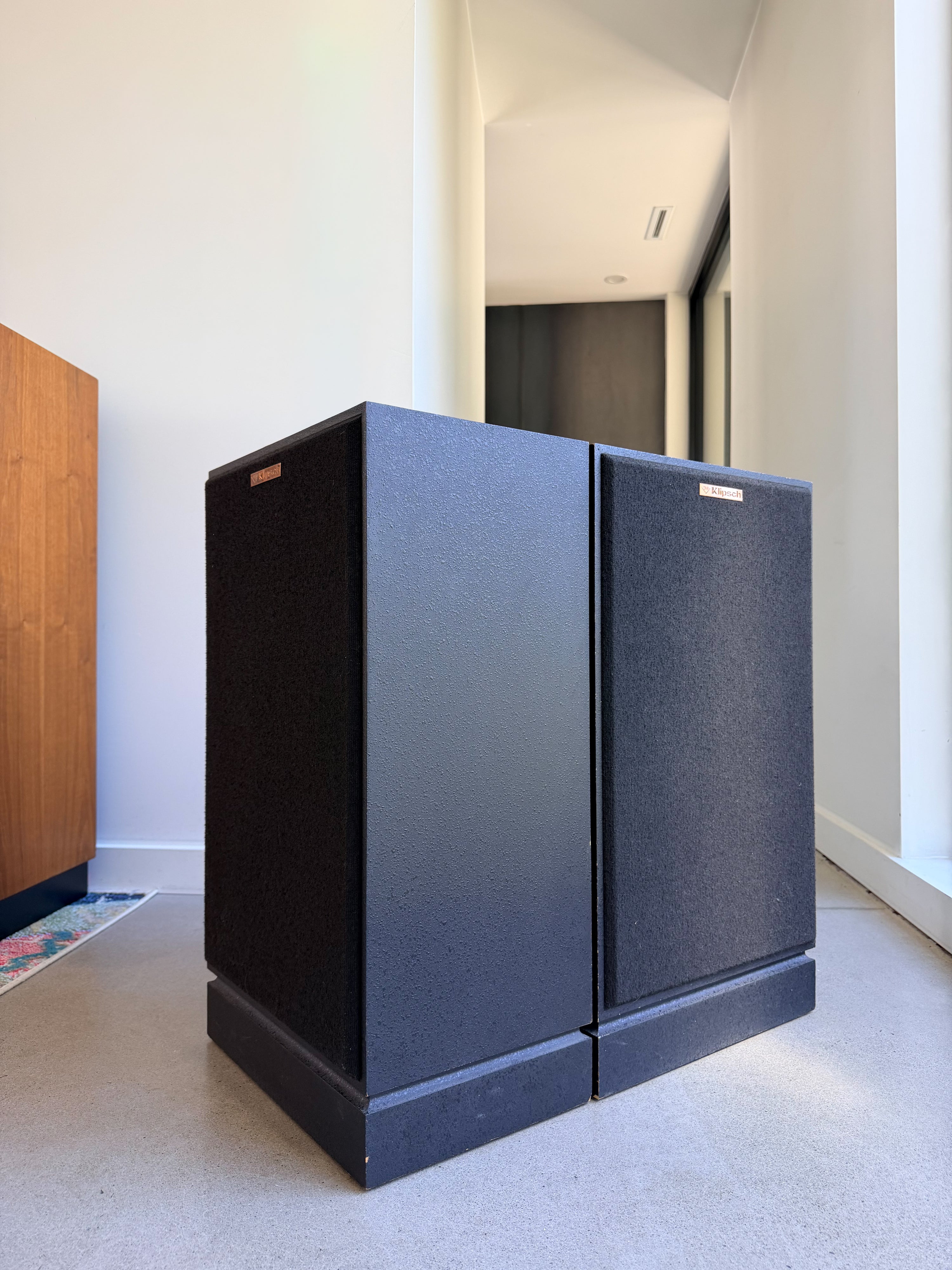 Klipsch KG4 _floorstanding speakers