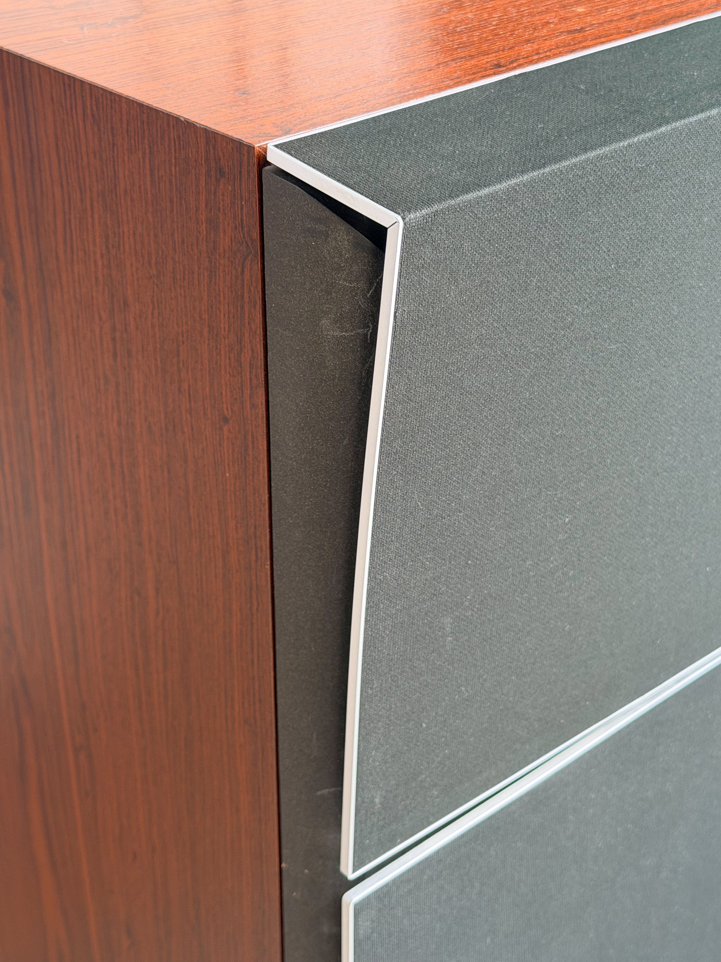 Bang & Olufsen Beovox M150.2 _Floorstanding speakers
