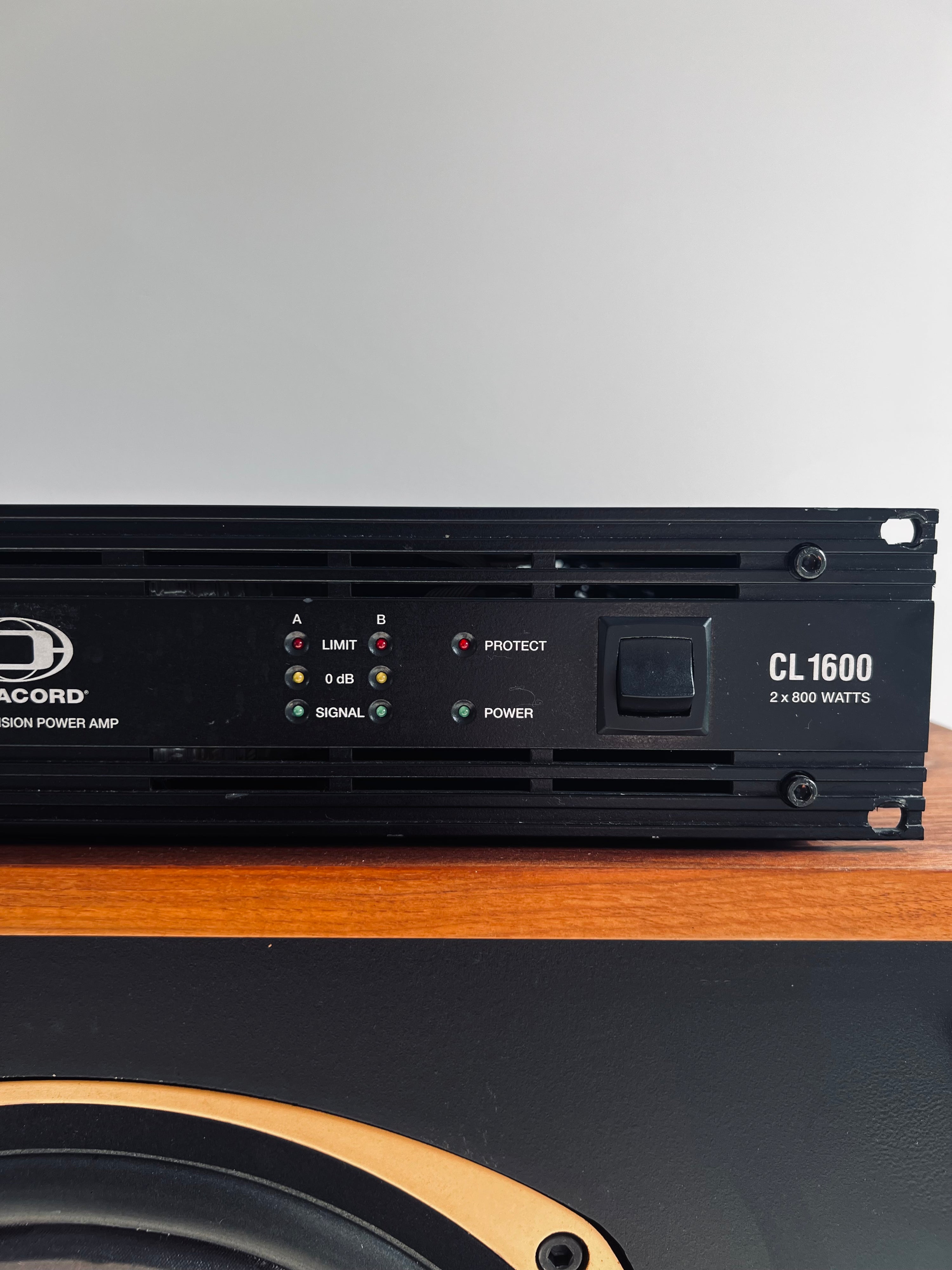 Dynacord CL1600 _Amplificateur de puissance 