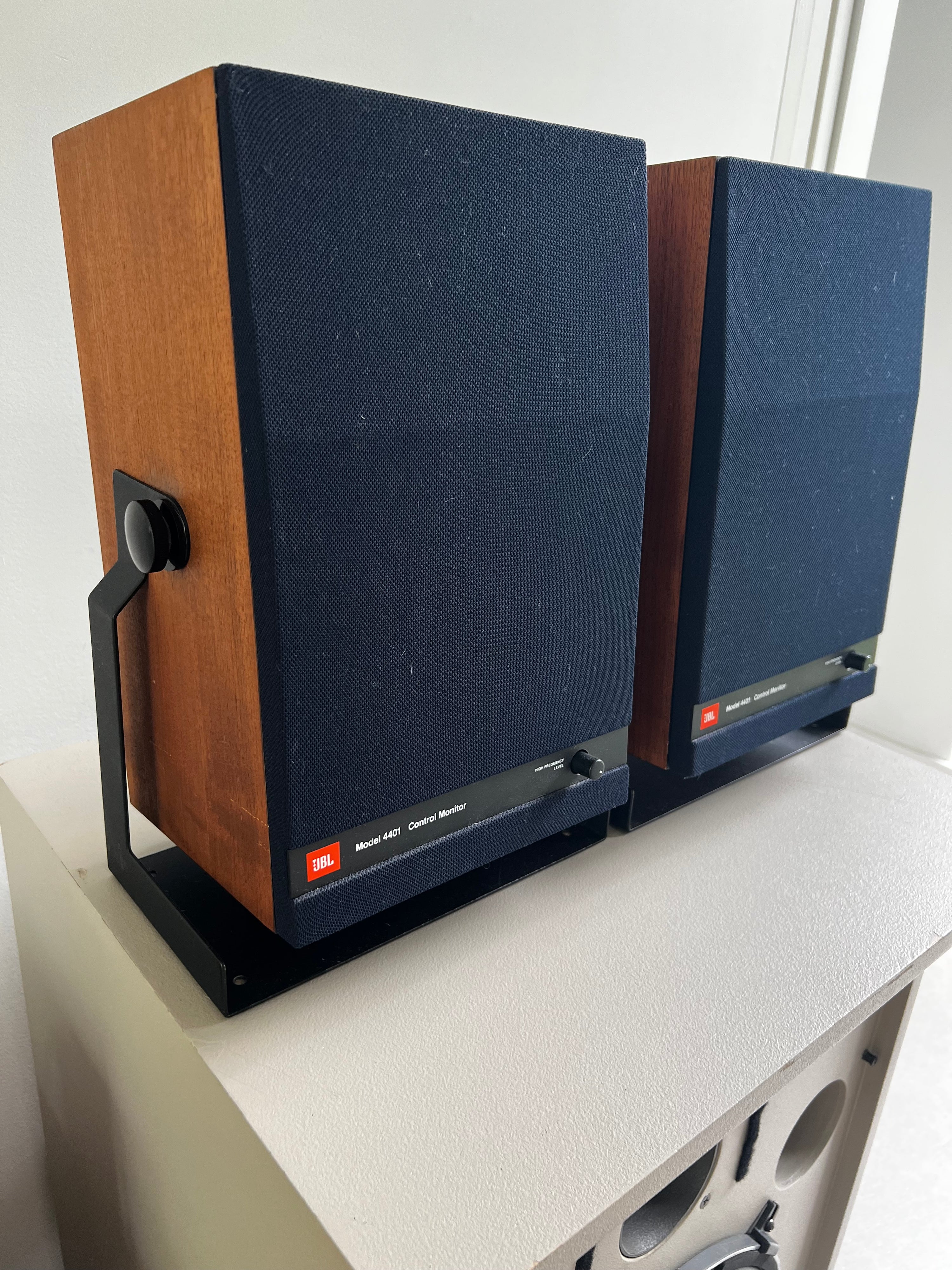 JBL 4401 _Haut-Parleurs d’étagère