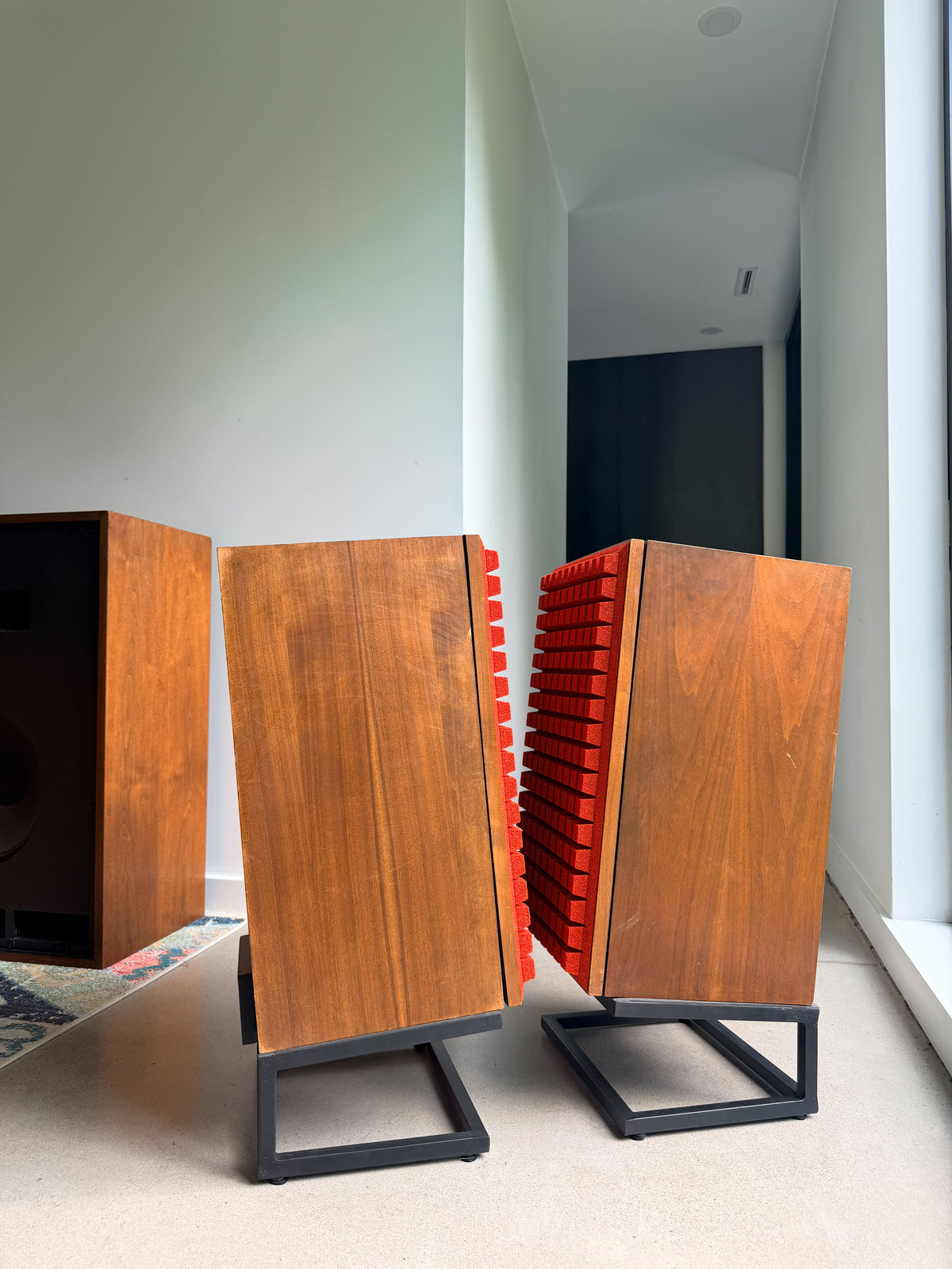 JBL L100 _Floorstanding speakers