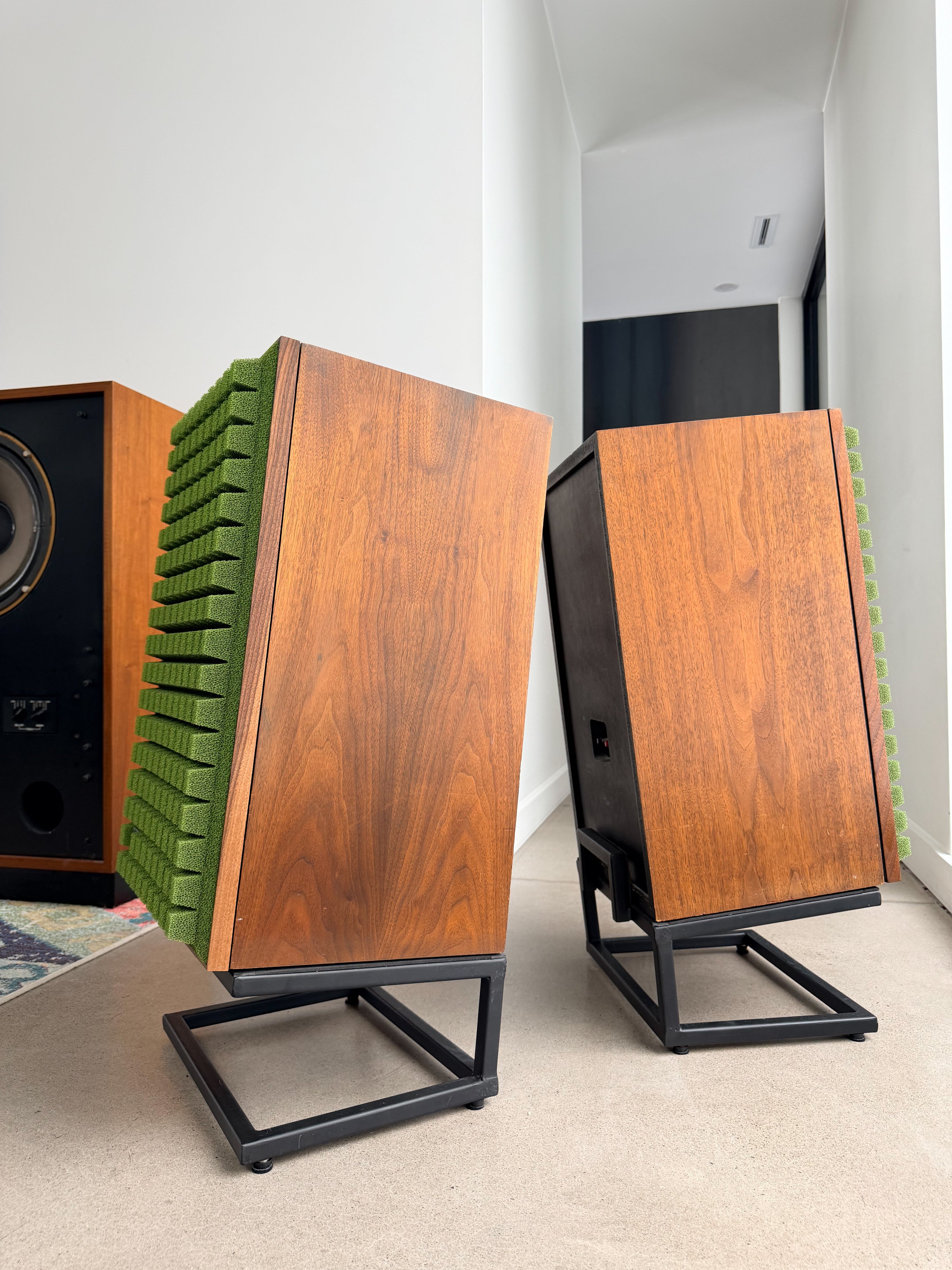 JBL L100 _Haut-parleurs de plancher