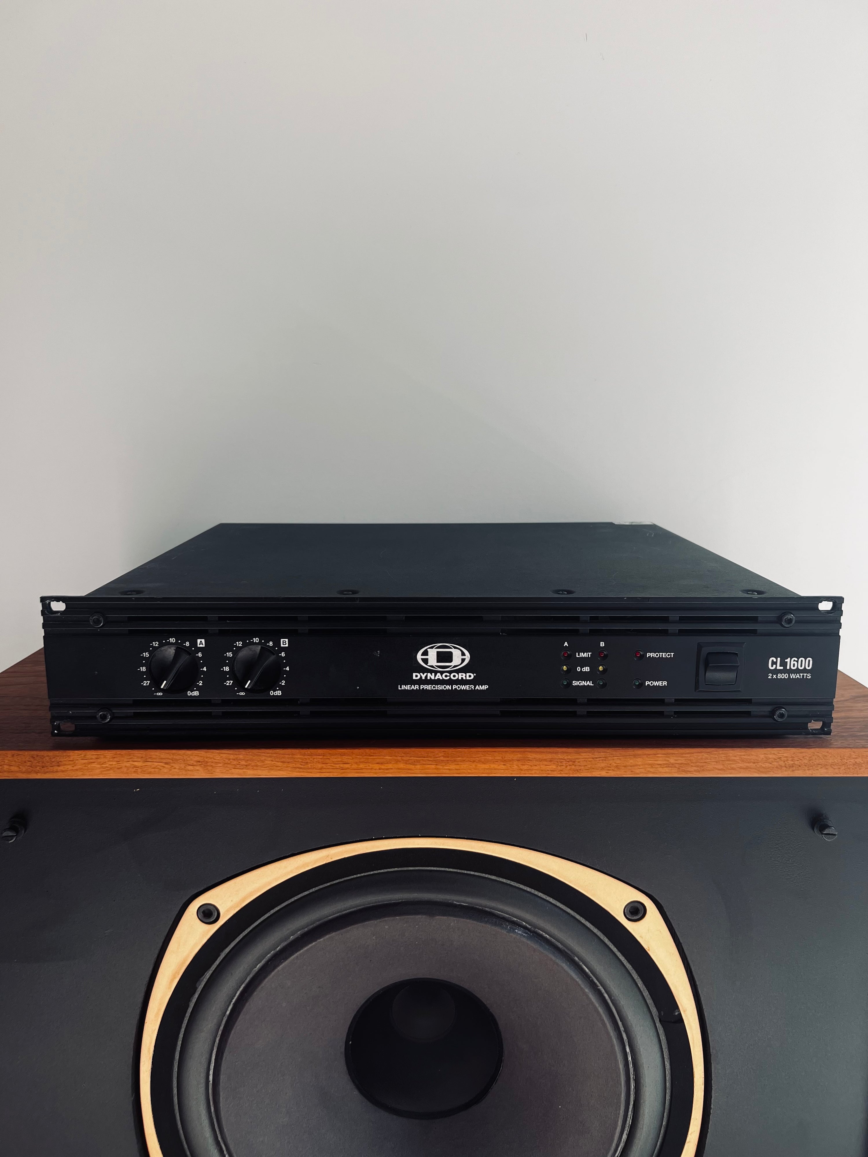 Dynacord CL1600 _Amplificateur de puissance 