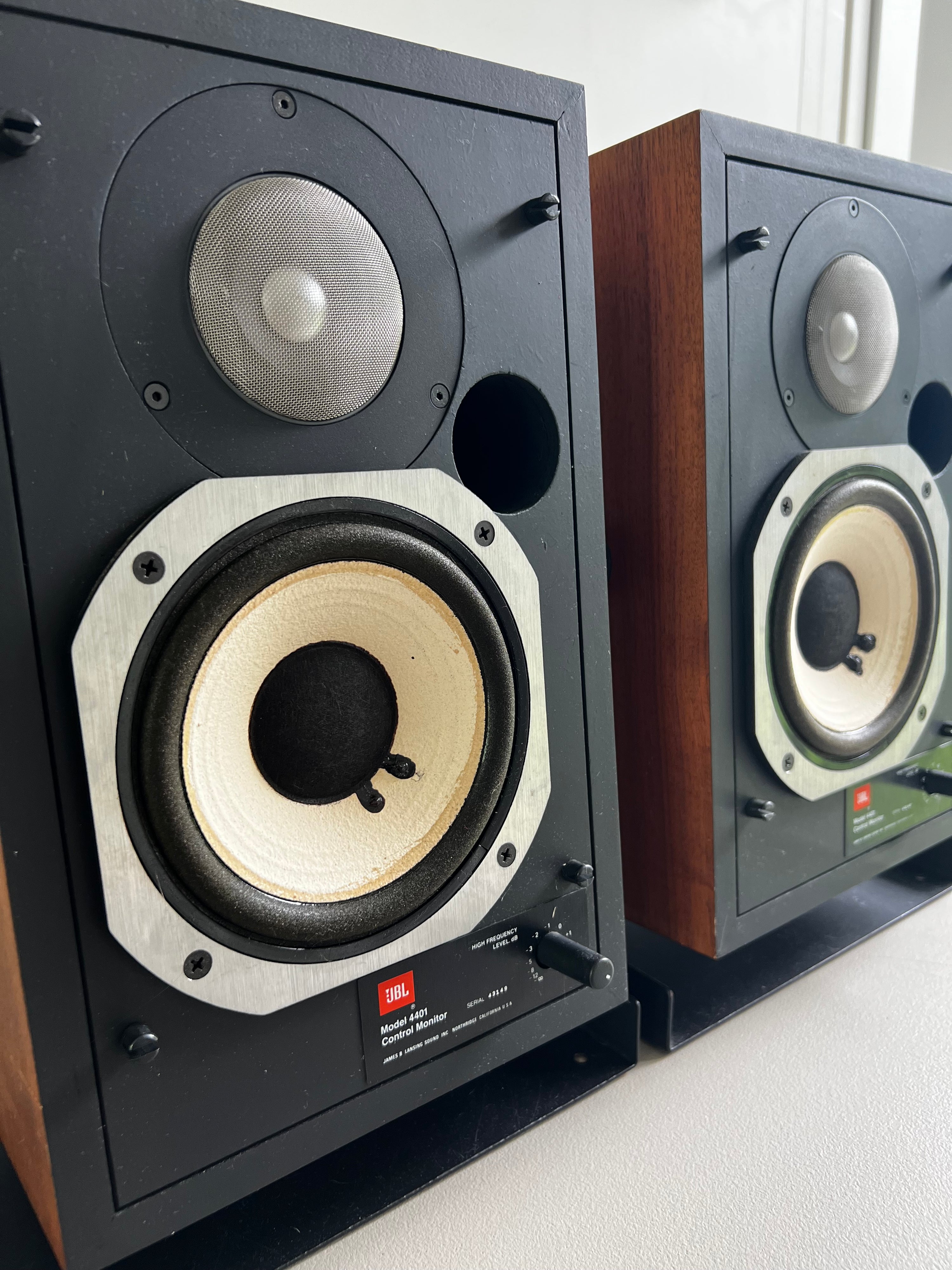 JBL 4401 _Haut-Parleurs d’étagère