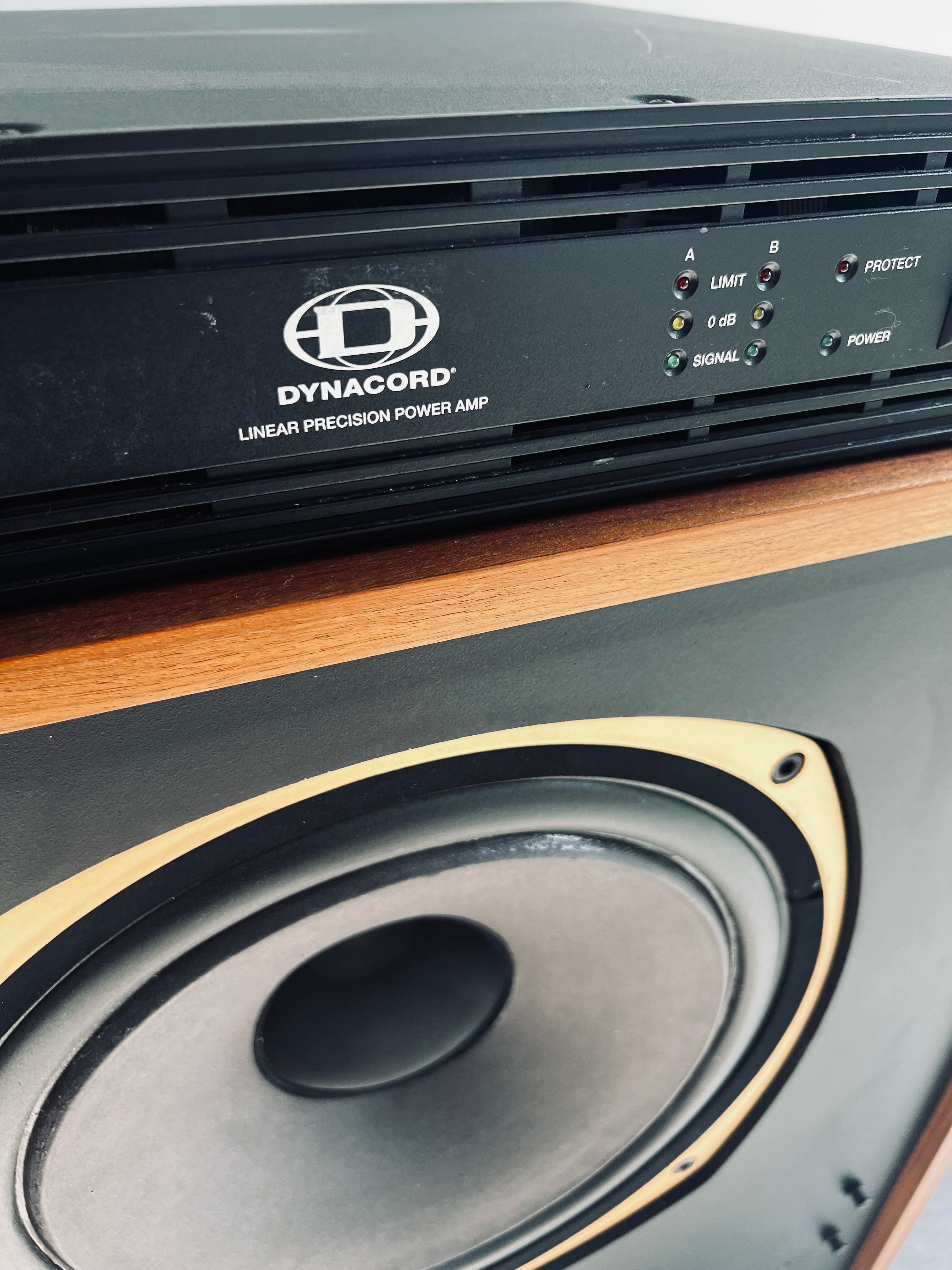 Dynacord CL1600 _Amplificateur de puissance 