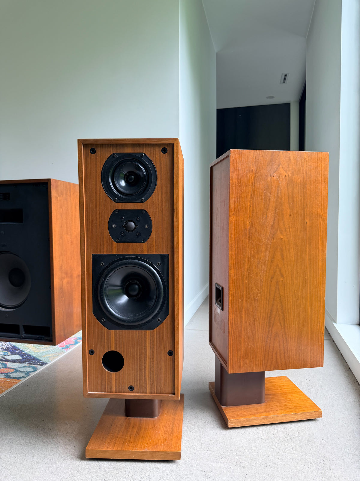 Bowers & Wilkins DM2 Series II _Floorstanding speakers
