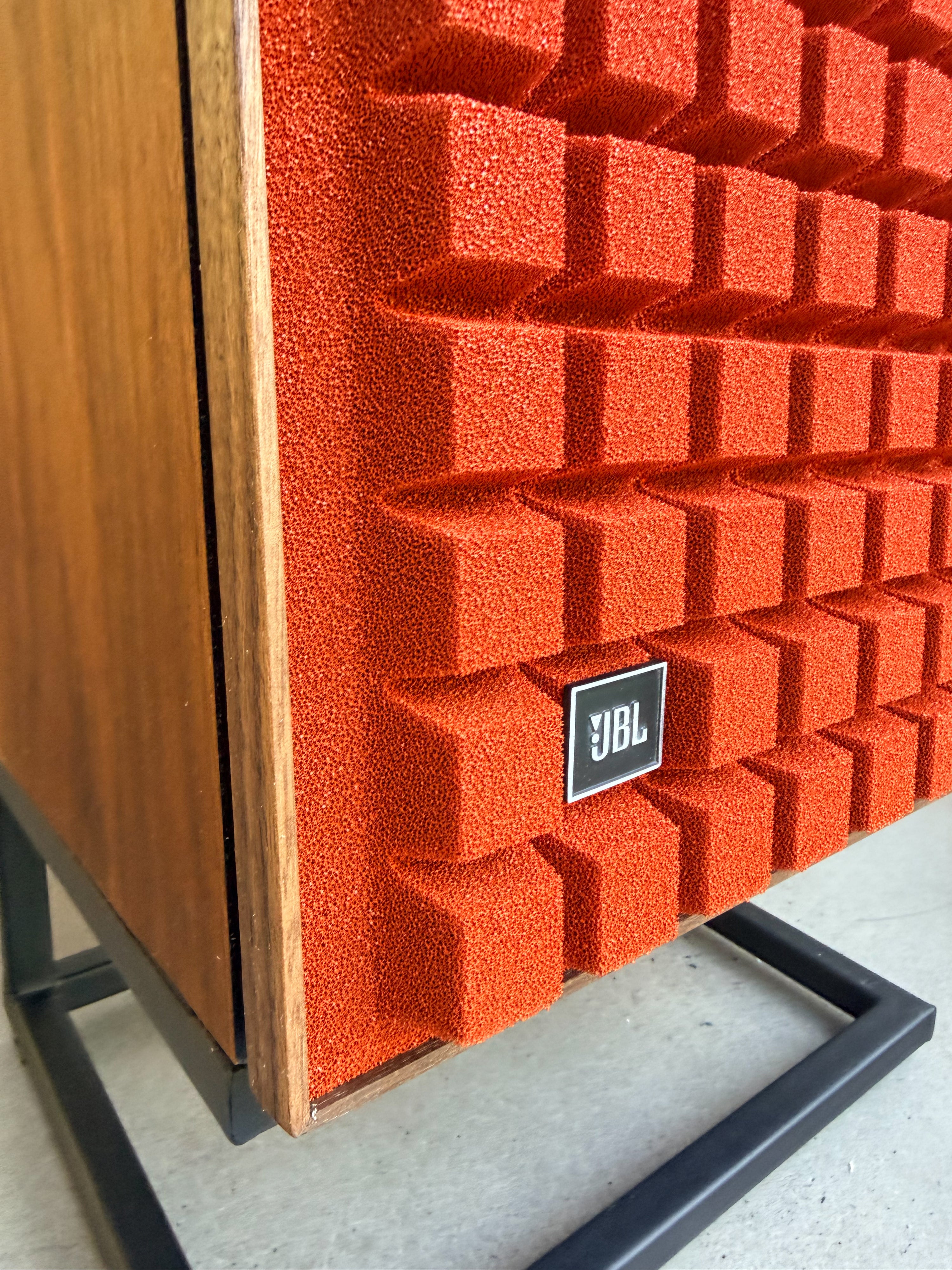JBL L100 _Floorstanding speakers