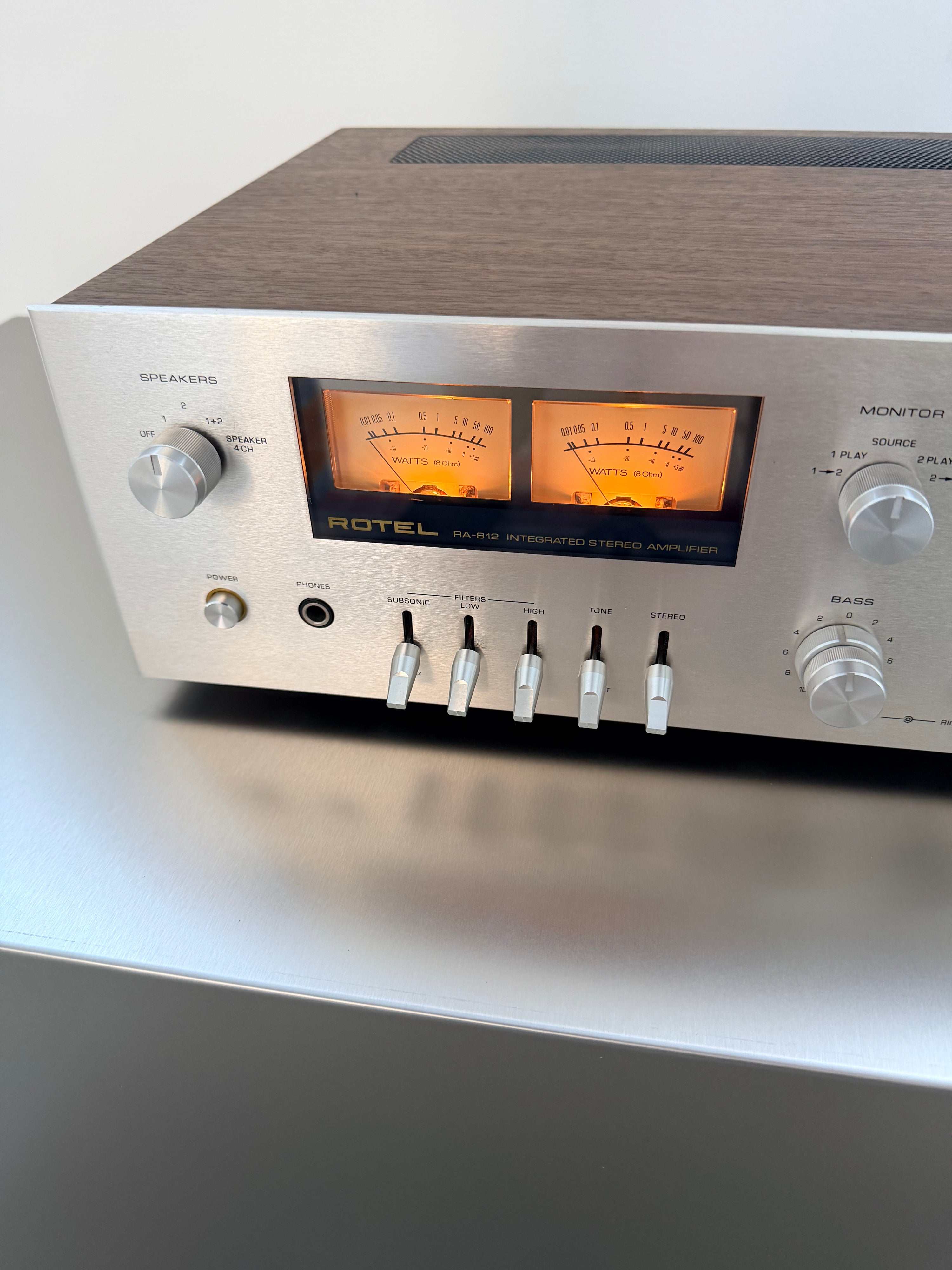 Rotel RA-812 _Amplificateur intégré