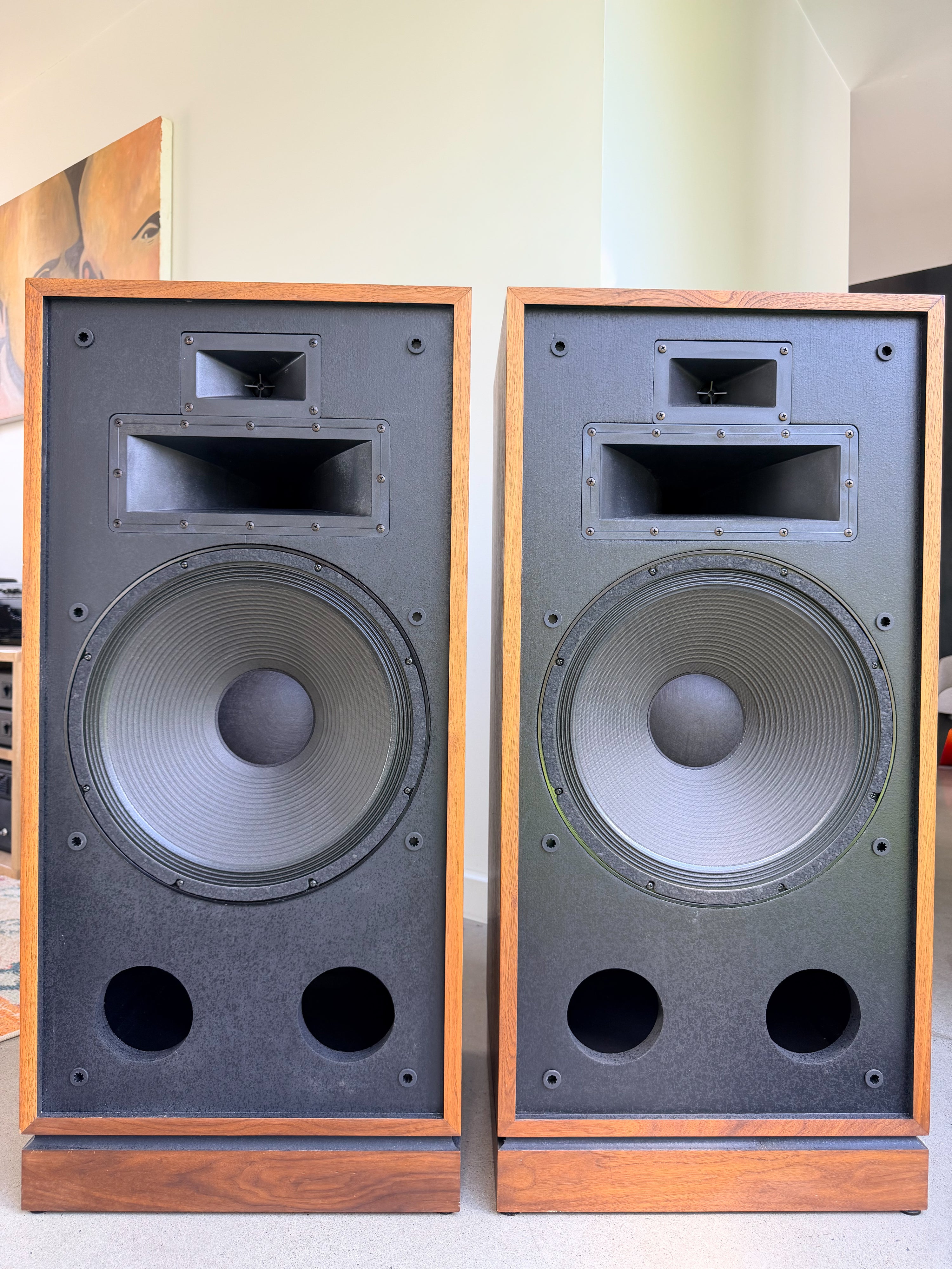 Klipsch Chorus _Floorstanding speakers