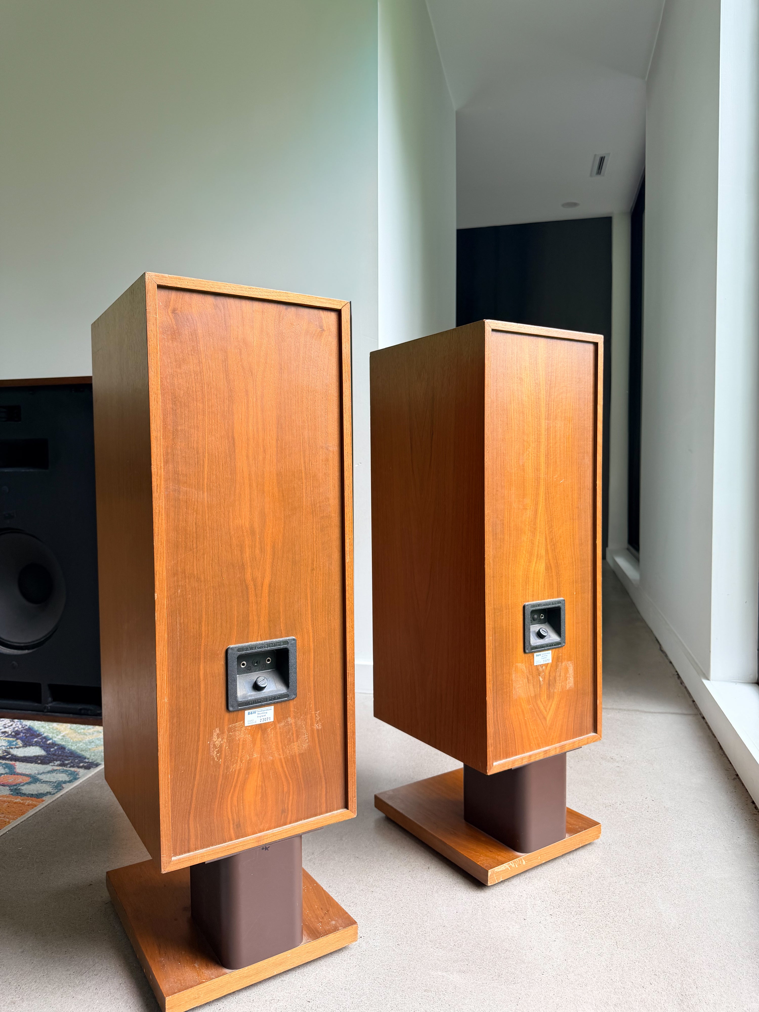 Bowers & Wilkins DM2 Series II _Floorstanding speakers