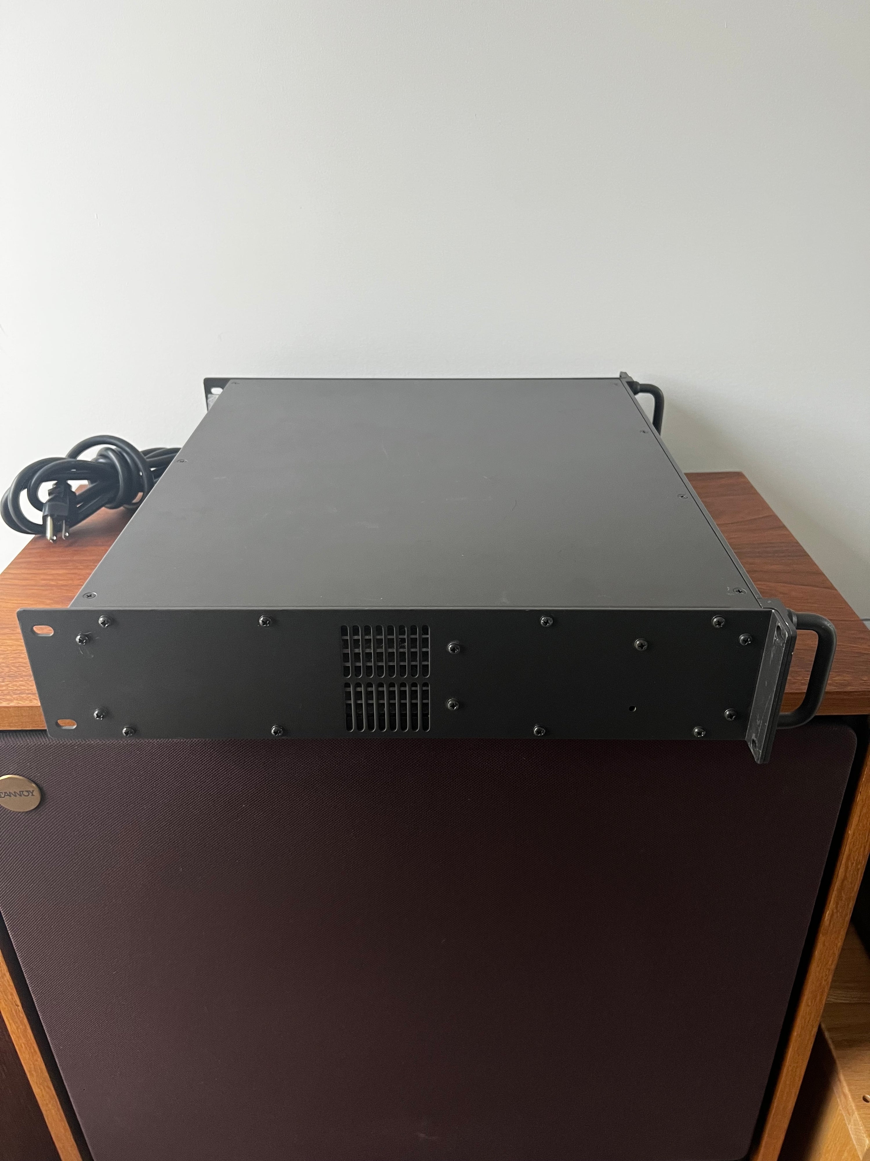 Mackie M1400 _Amplificateur de puissance