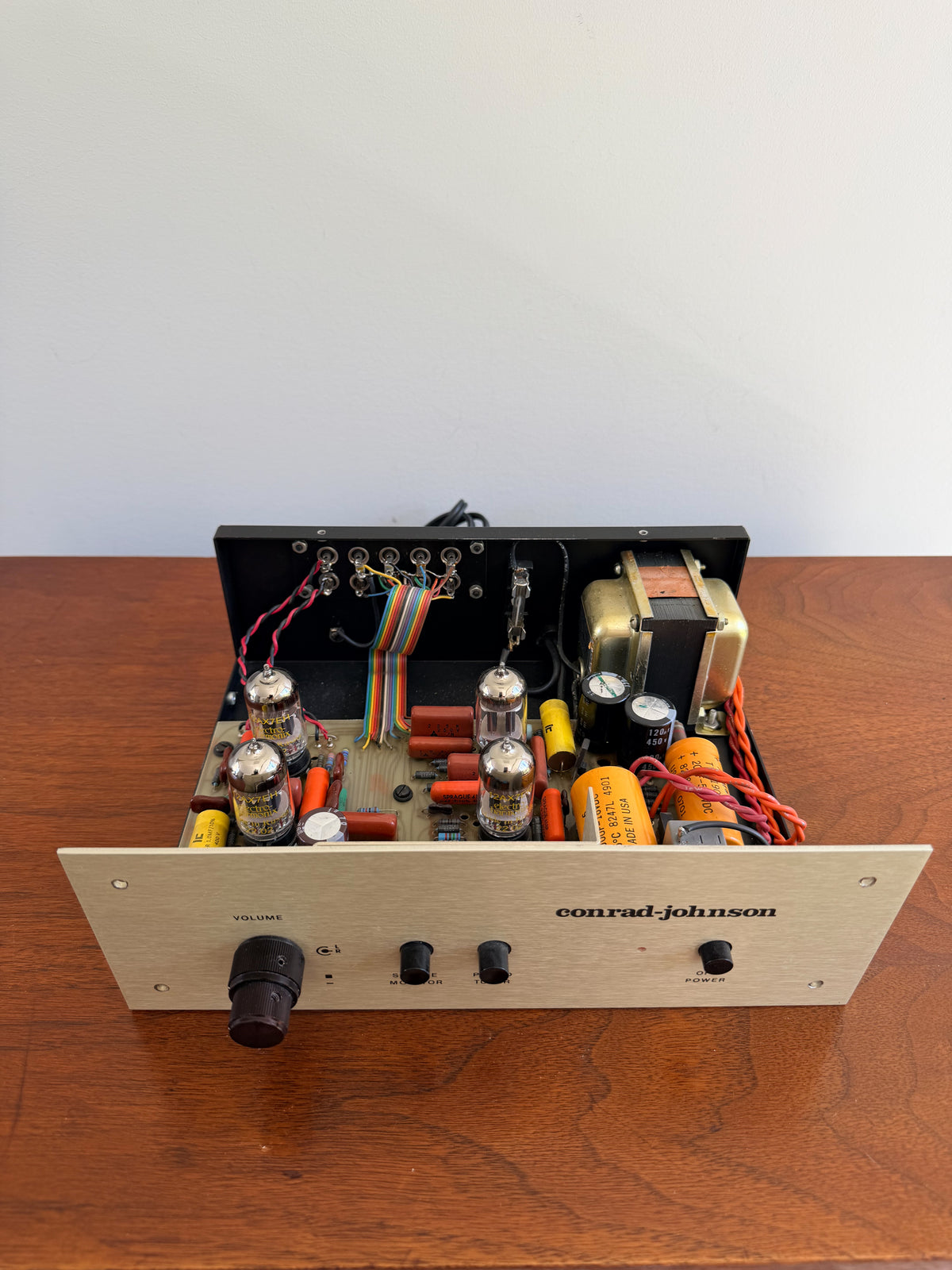 Conrad Johnson PV3 _Preamplifier