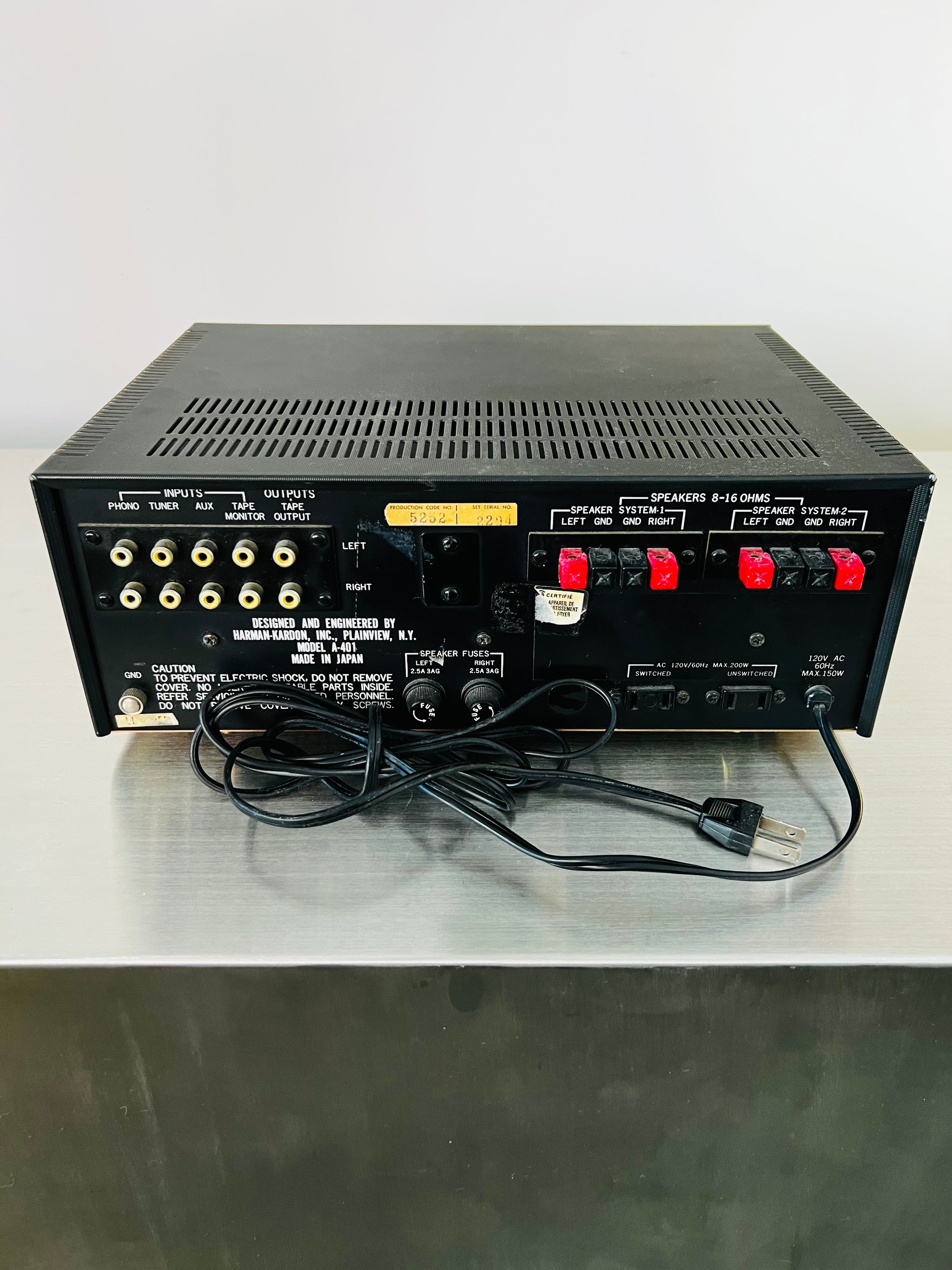 Harman Kardon A-401 integrated amplifier