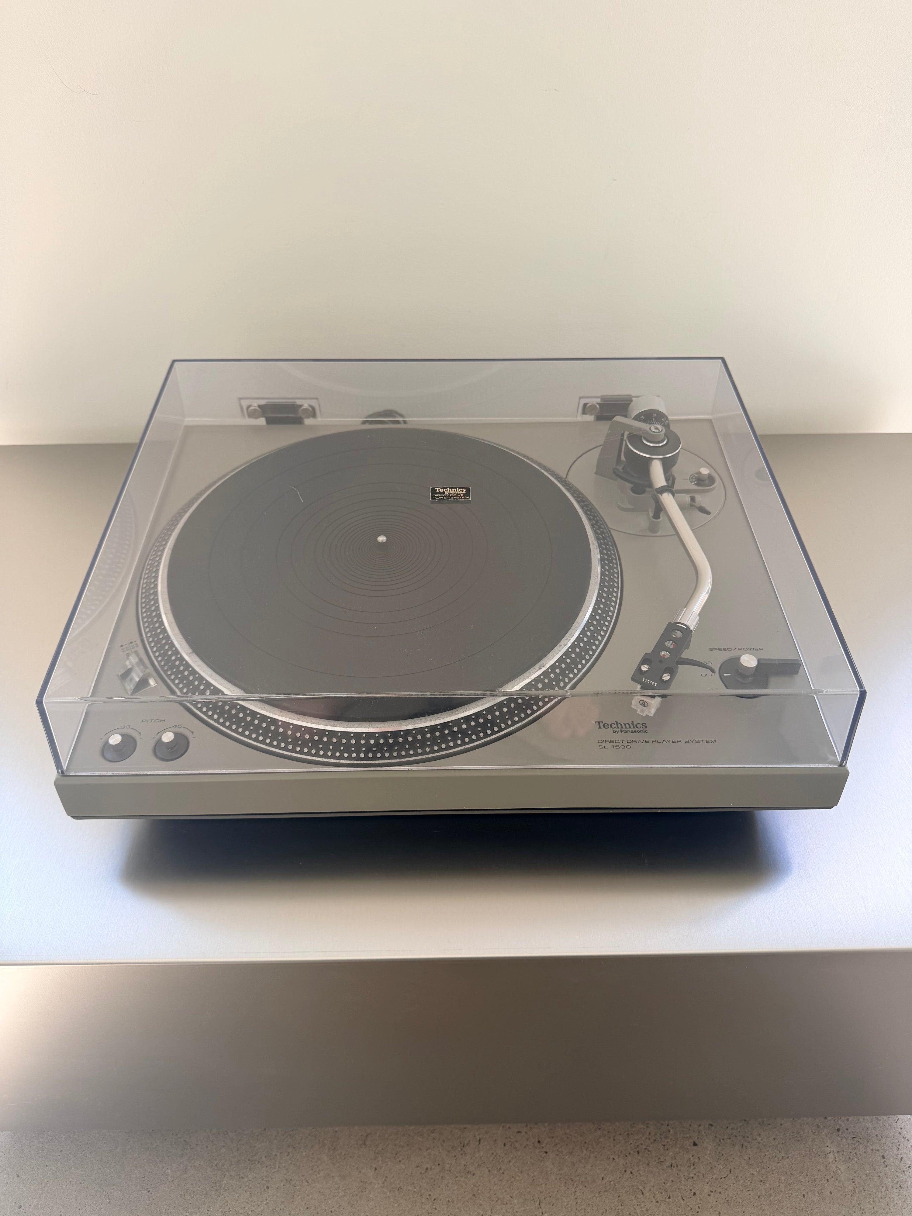 Technics SL-1500 _Direct drive turntable