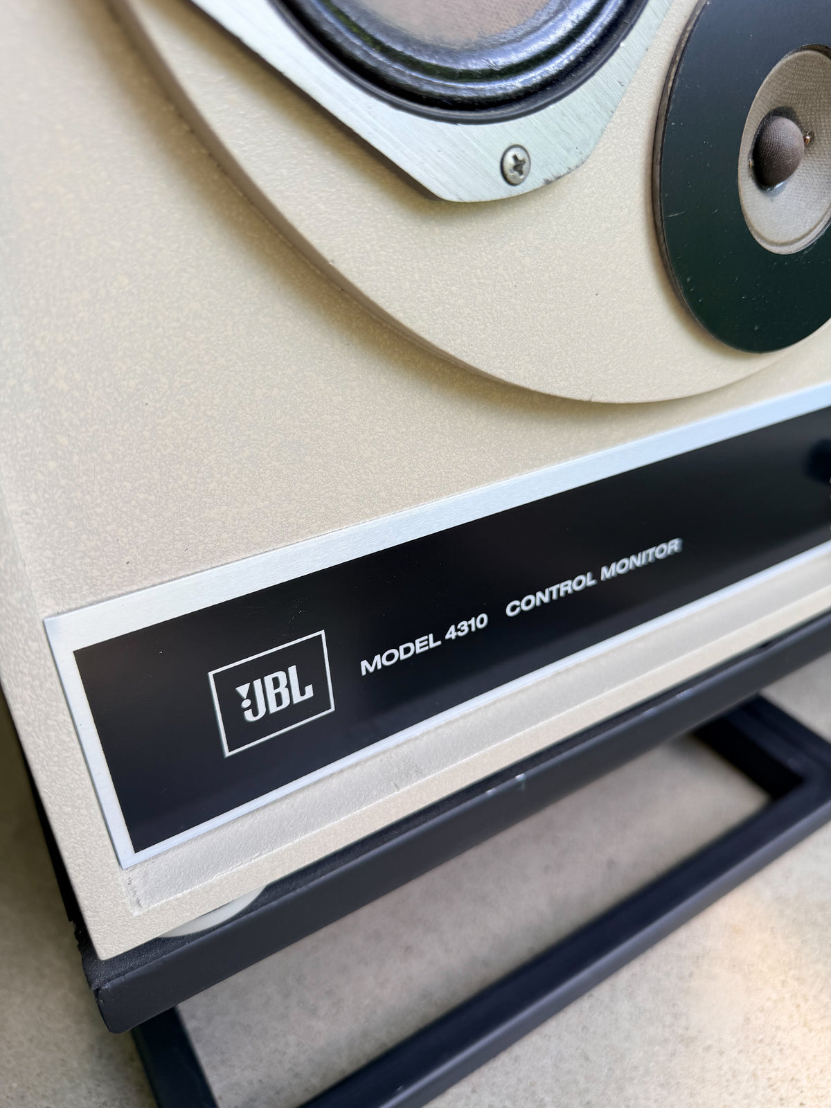 JBL 4310 _Floorstanding speakers