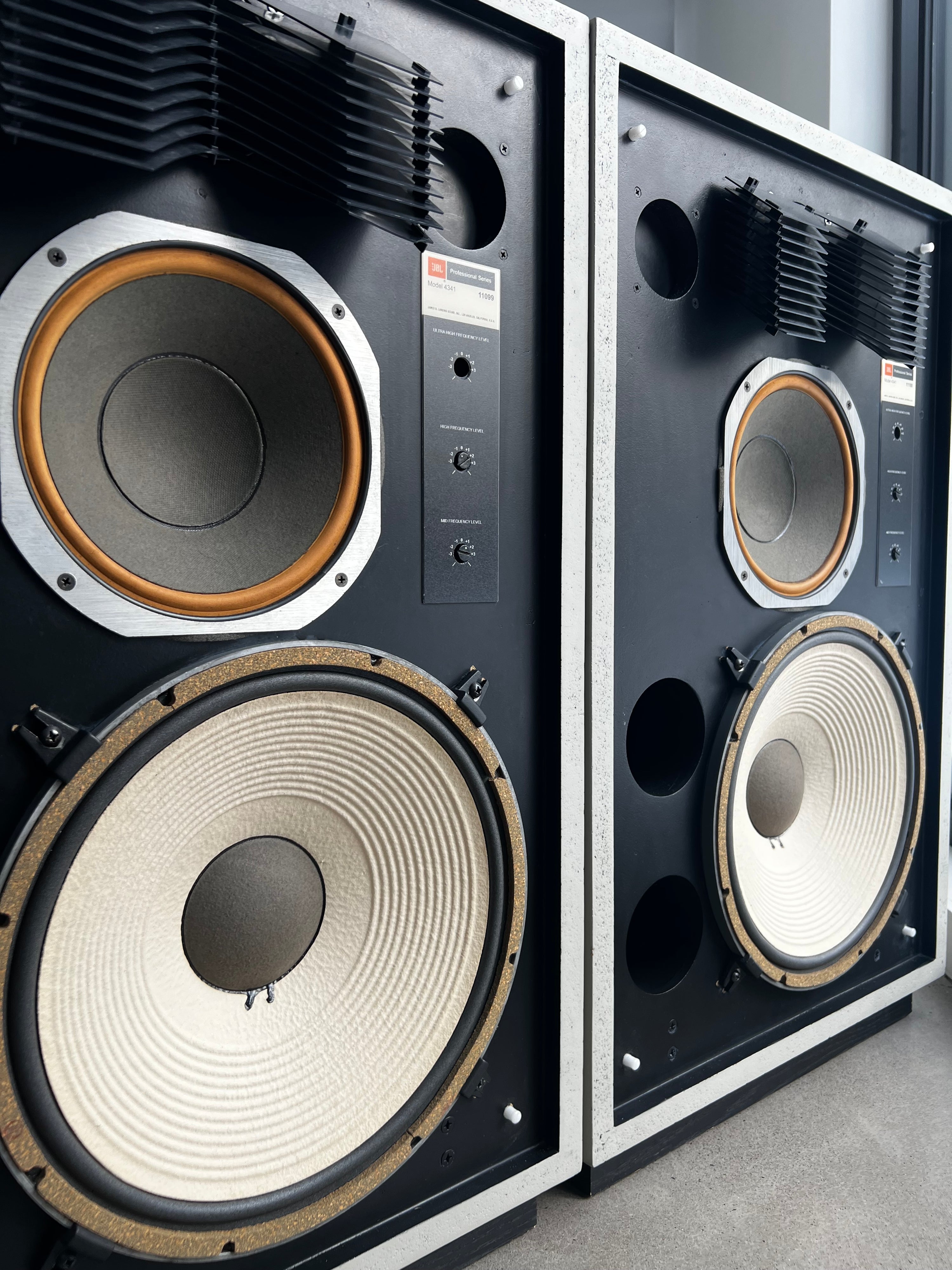 JBL 4341 _Haut-Parleurs de plancher