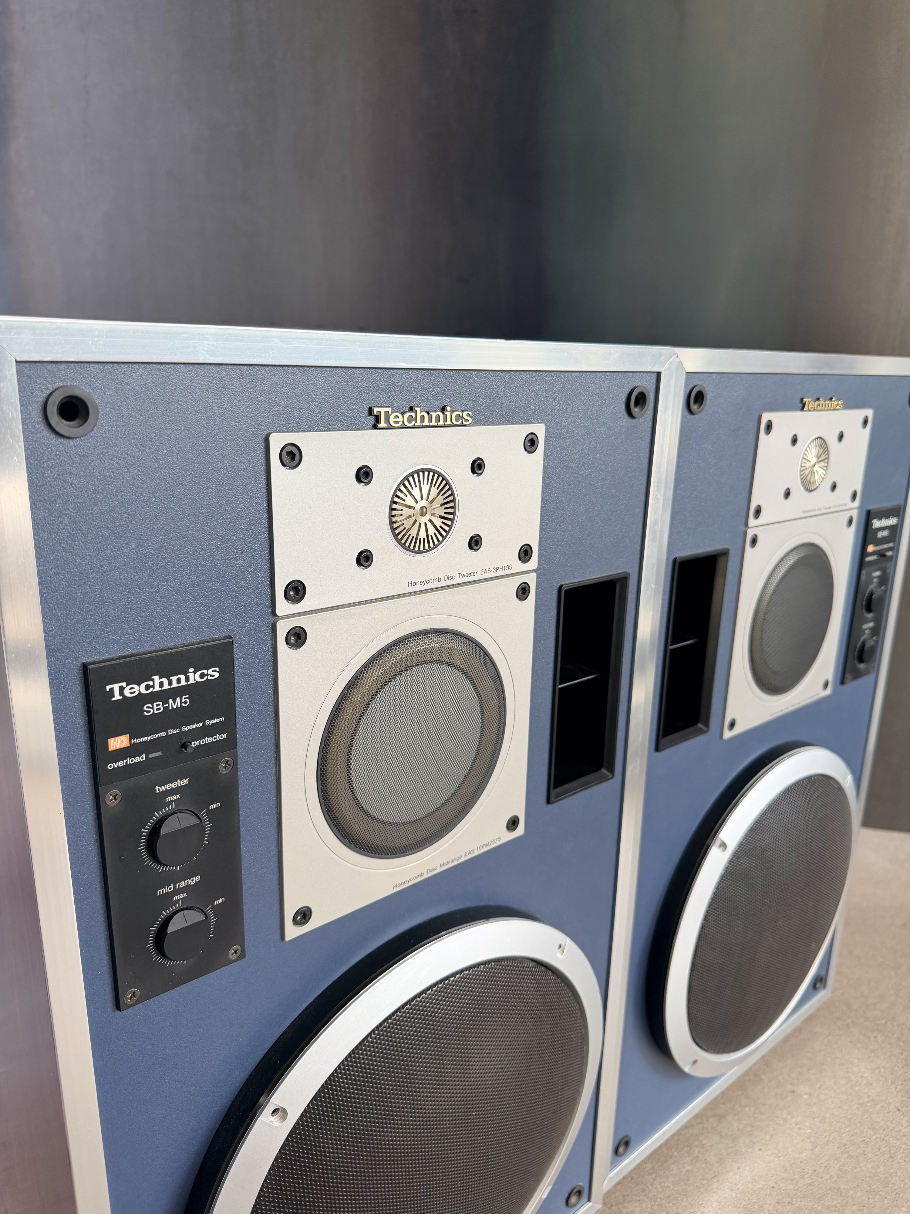 Technics SB-M5 _Floorstanding speakers