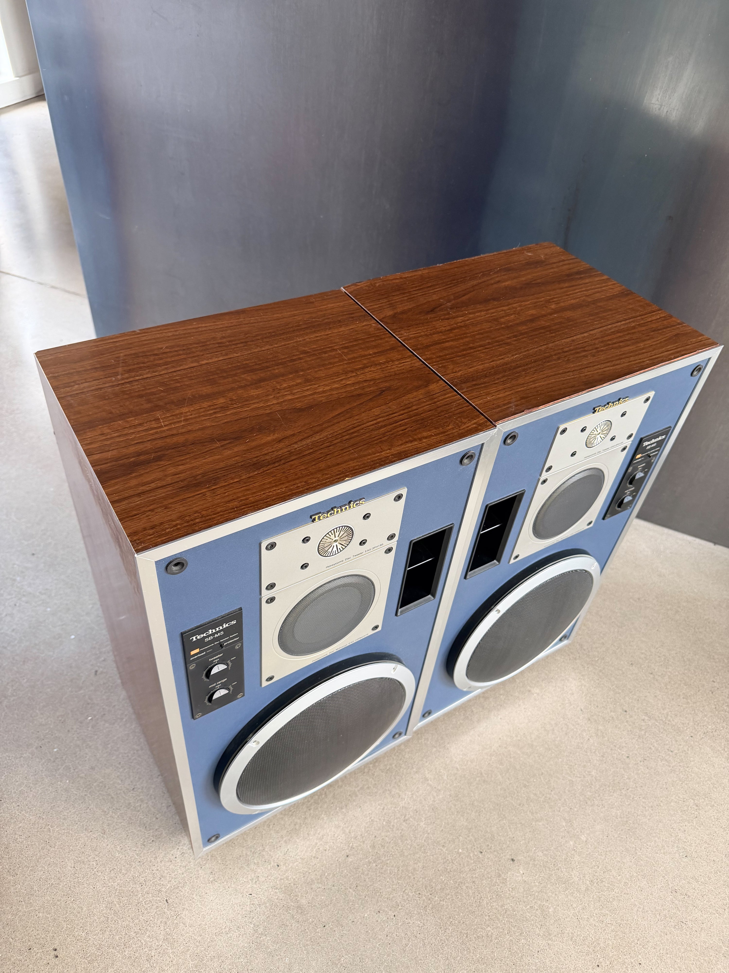 Technics SB-M5 _Floorstanding speakers