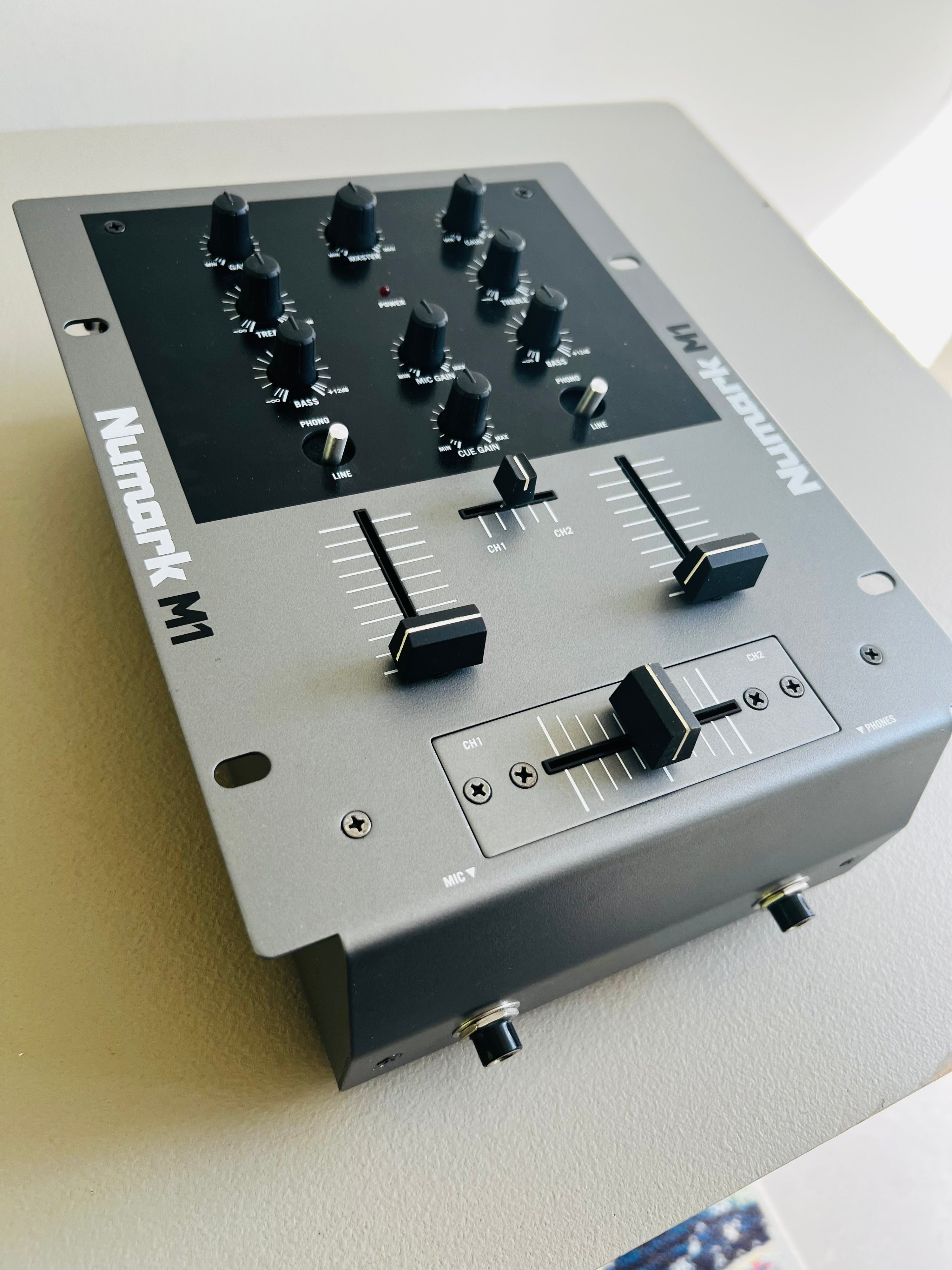 Numark M1 _Mixeur