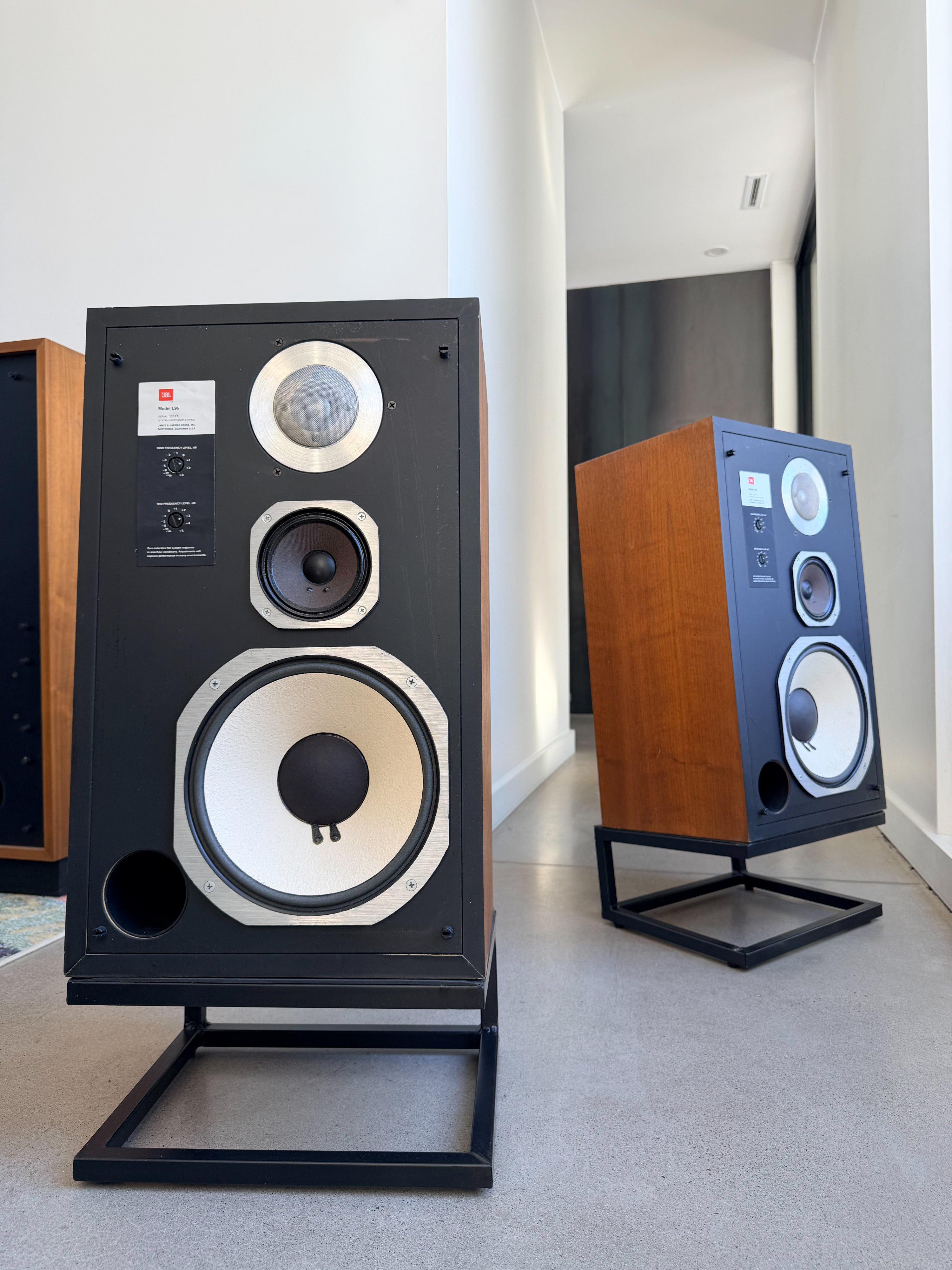 JBL L96 _Haut-Parleurs de plancher