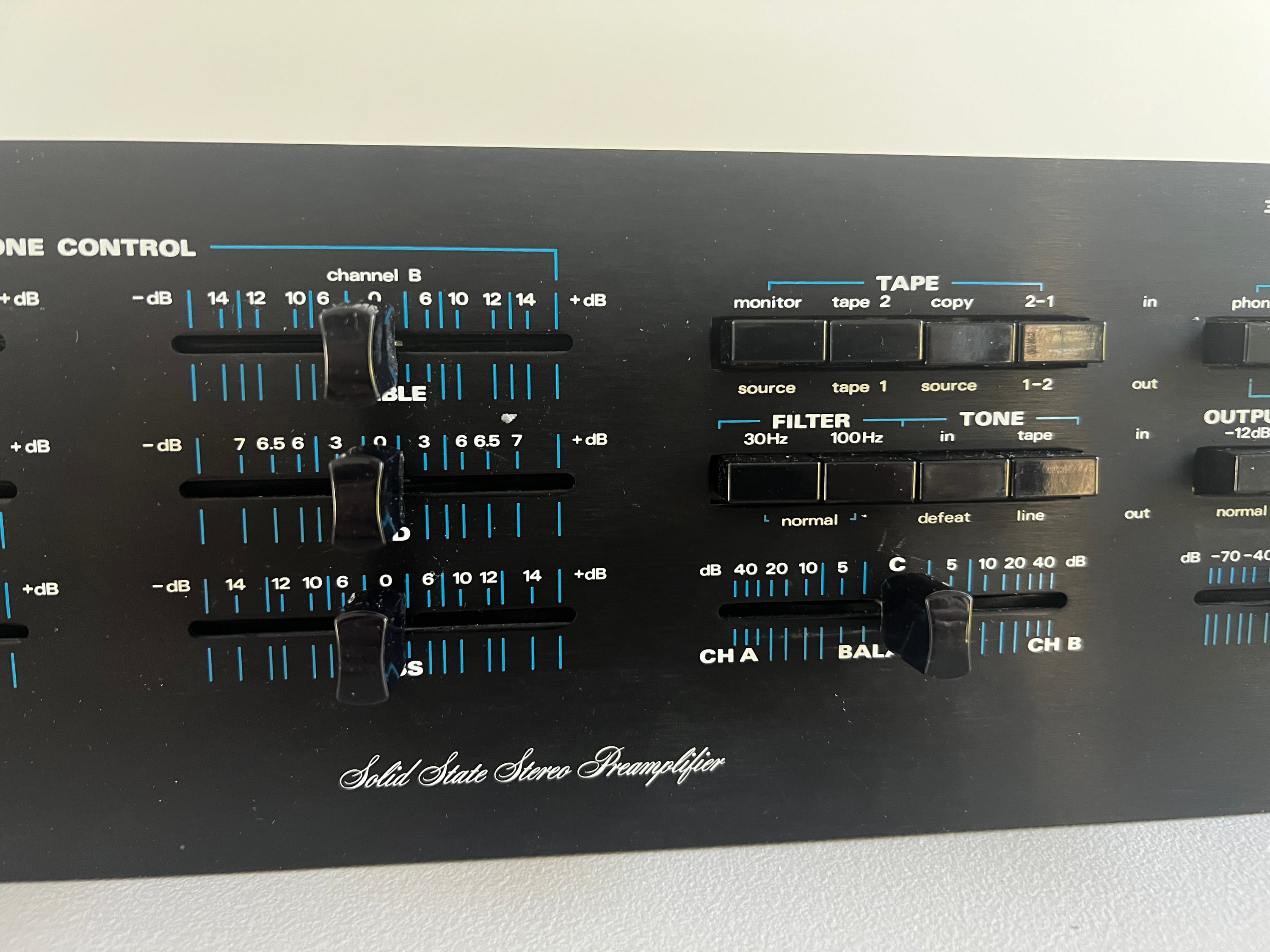 SAE 3000 _Préamplificateur