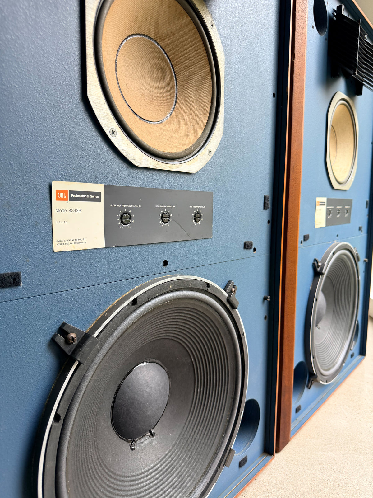 JBL 4343B _Studio Monitors