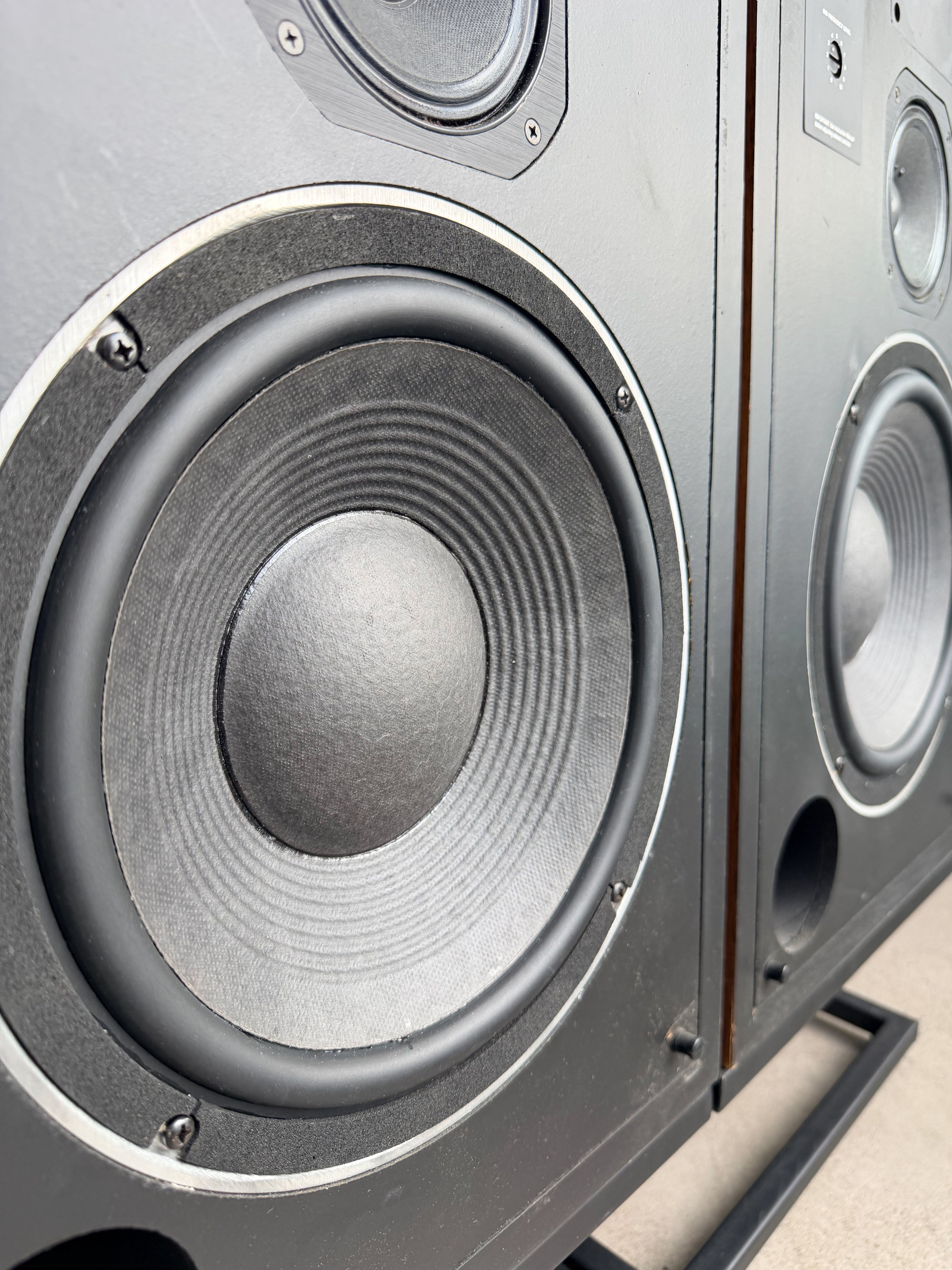 JBL L50 _Floorstanding speakers