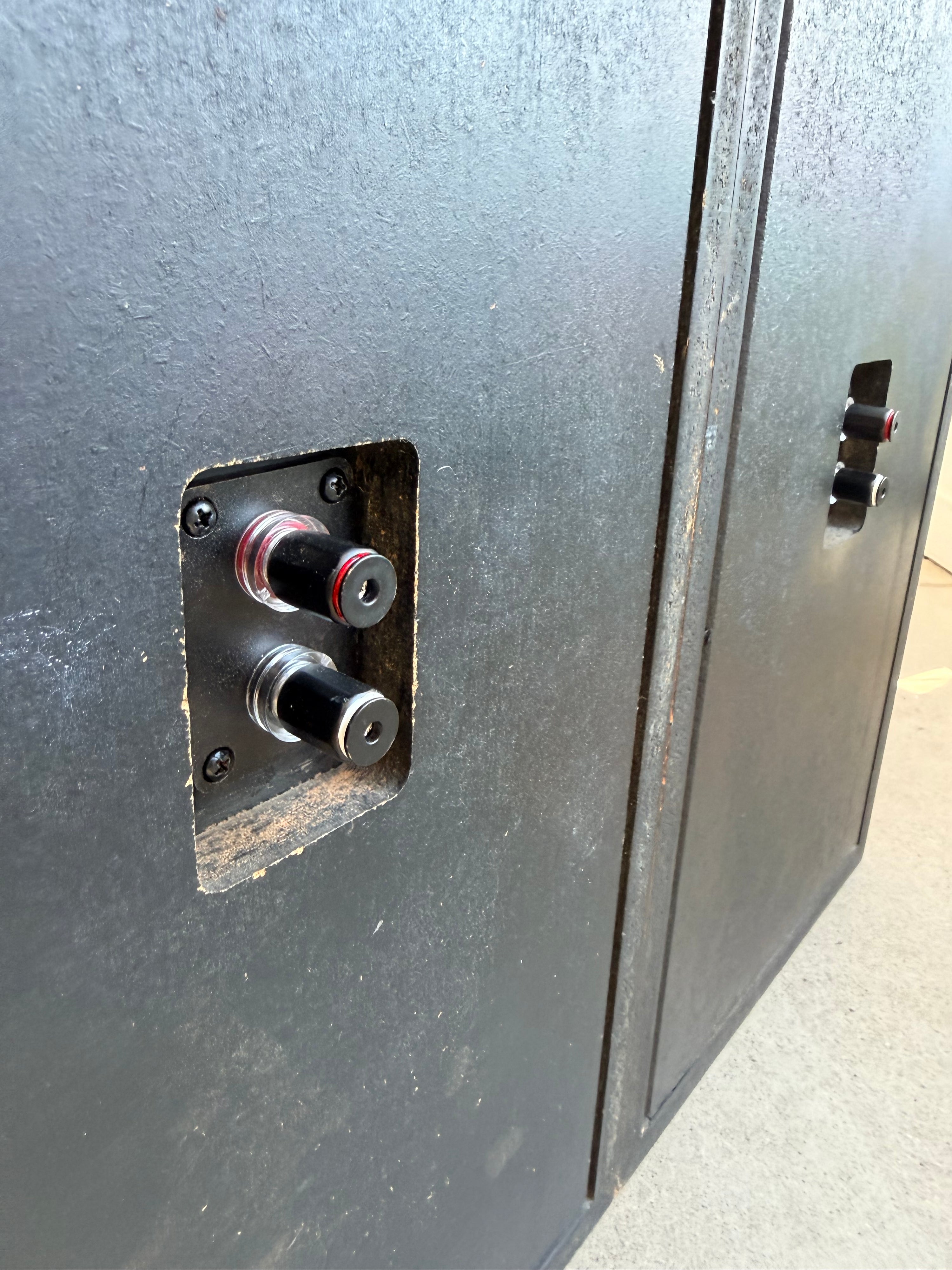 JBL L26 _Haut-parleurs de Plancher