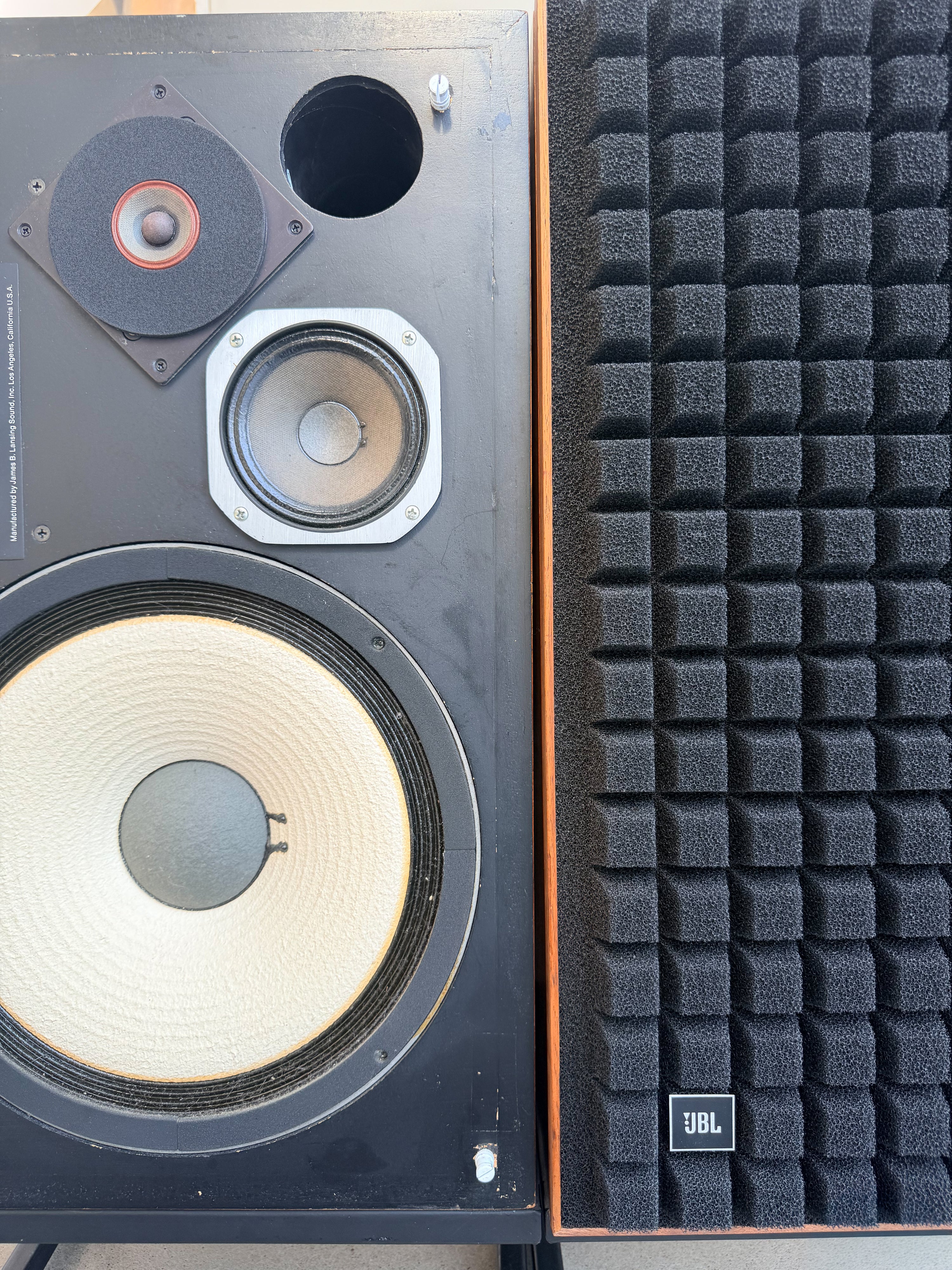 JBL L100 _Floorstanding speakers