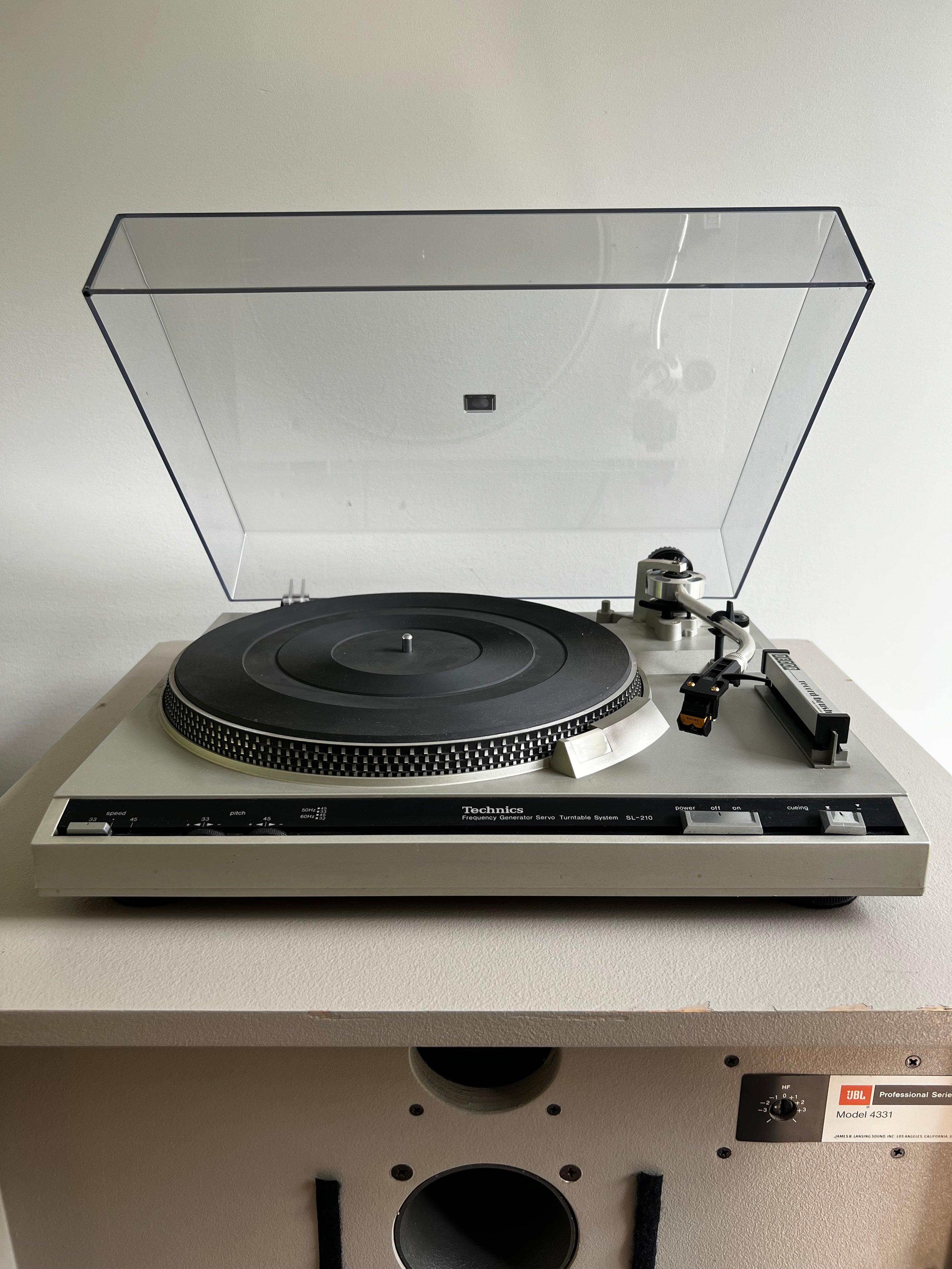 Techinics SL-210 _Table tournante à courroie